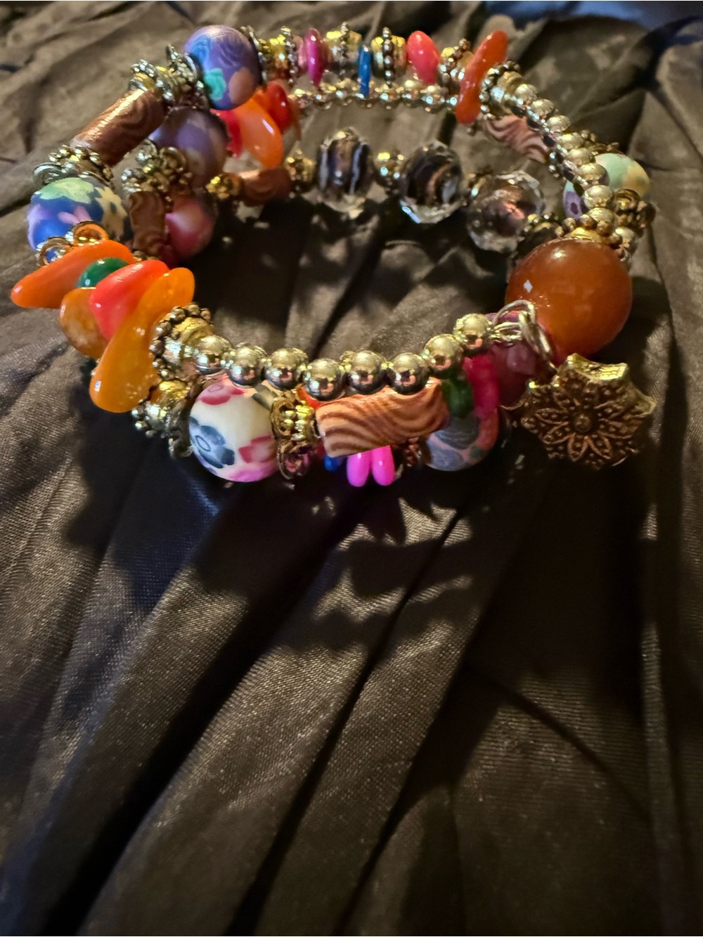 Colorful Floral Beaded Coil Memory Wire Bracelet - Picture 4 of 6